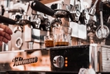 Hoeveel bar druk is goed voor espresso?
